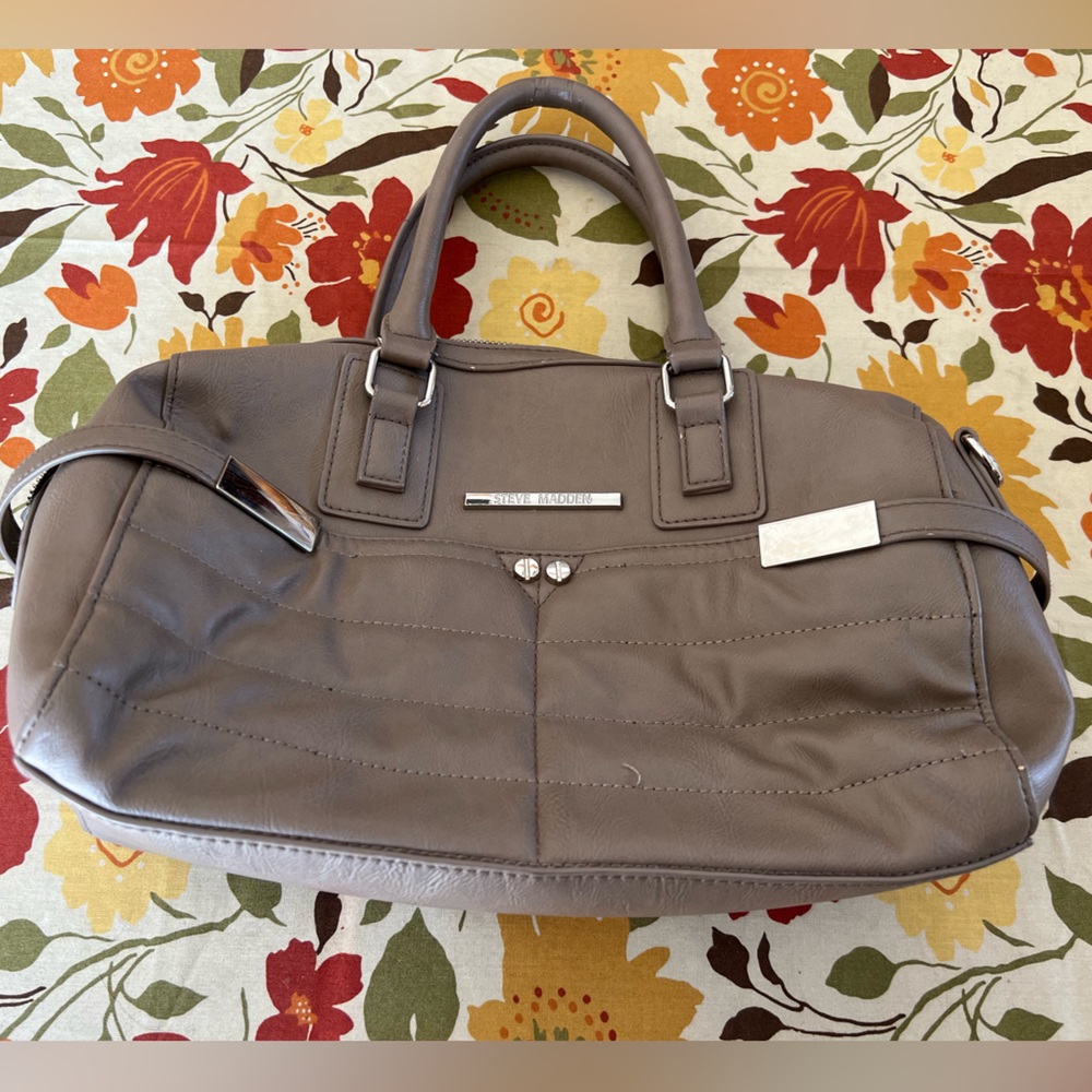 Steve Madden Black Pebbled Large Tote‎ Bag Purse Handbag Double handles.